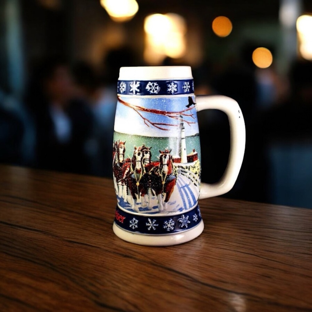 1995 Budweiser - “Lighting The Way Home” Holiday Stein - Picture 4 of 16